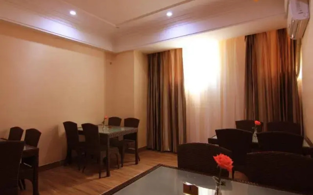 Zhuhai 365 Art Hotel