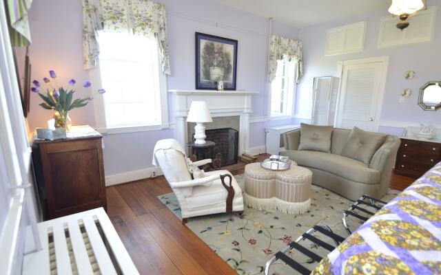 Greenfield Inn Bed and Breakfast LLC