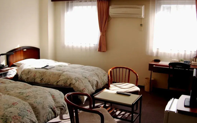 PURPLE HOTEL Futsukaichi