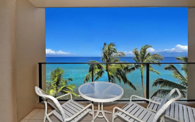 Mahana 713 by RedAwning