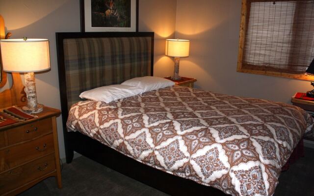 Miners Candle 3 By Peak Property Management