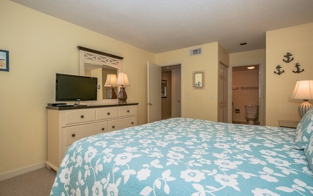 2311 Racquet Club Villas