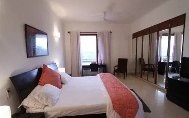 Luxury Suites & Hotels - Park Front