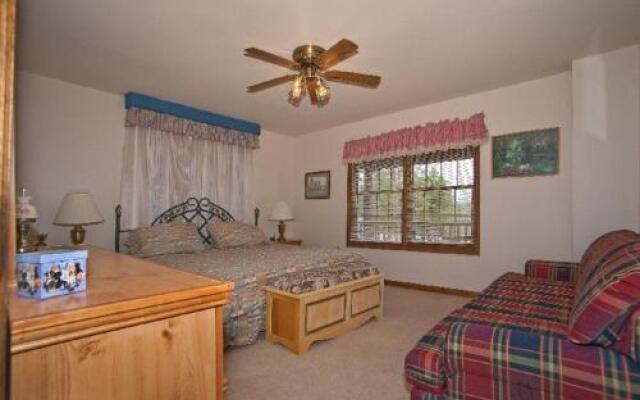 Pioneer House - 3 Br home by RedAwning