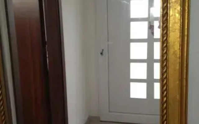 Studio 1 1/2