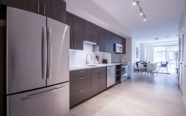 Pleasant Fenway Suites by Sonder
