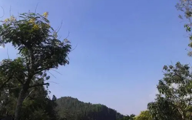 Adams Peak Stop Over