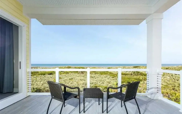 Hawks Cove - Six Bedroom Home