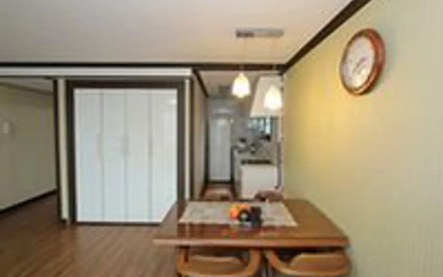 Tongyangneapoli Pension