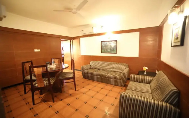 Maple Tree Hotel