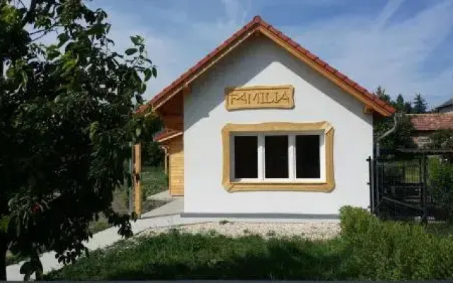 Familia Vendégház Csajág