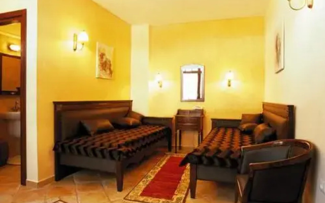 Hagiati Anastasiou Hotel & Spa