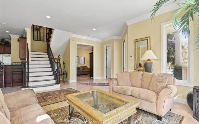 Collier Court 3 - Six Bedroom Home