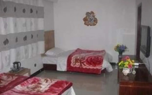 Wutaishan Tongfu Hostel