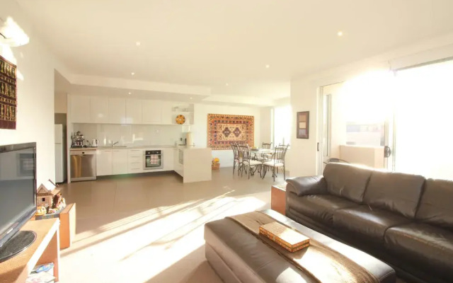 Rejuvenate San Remo - WiFi, Linen, Beach 200m, Family Friendly