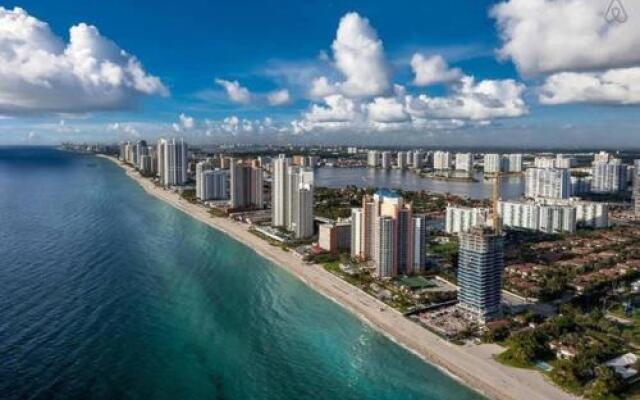 Great Sunny Isles Lodging