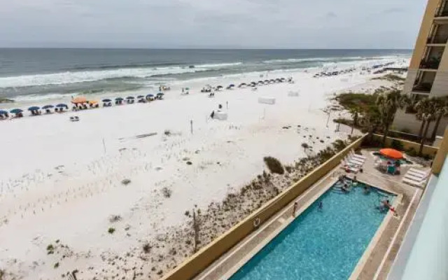 Pelican Isle 412 by RedAwning