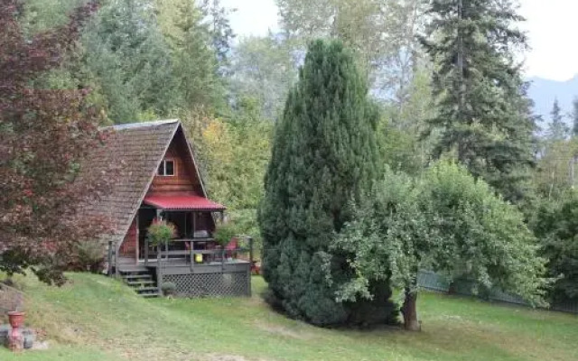 Sunny Bluffs Chalets