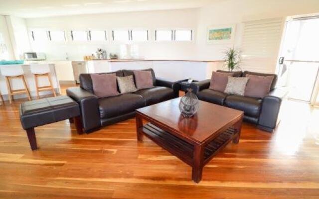 Bali St. BeachHouse