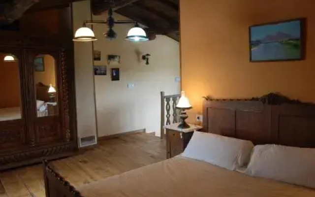 Apartamentos Aira Sacra