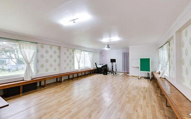 Gapyeong Kkothyanggi-neun Pension