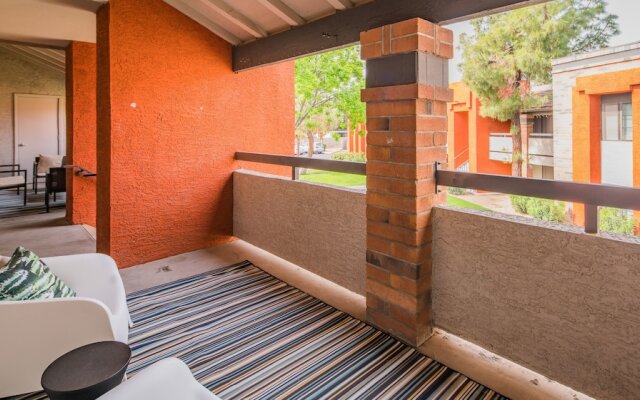 Chic 2BR Near ASU Pool by Wanderjaunt