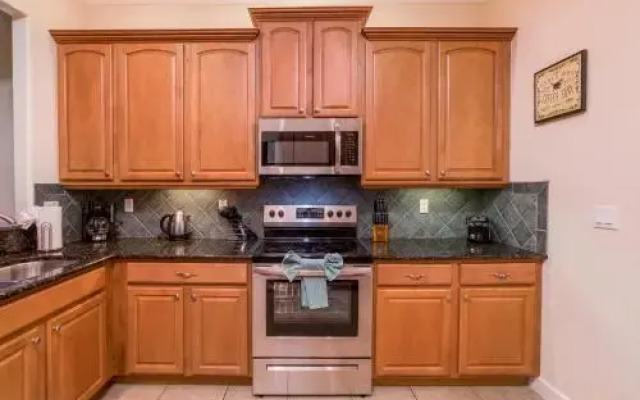 Paradise Landing 4 Bed 4 Bath Home Pool Home by RedAwning