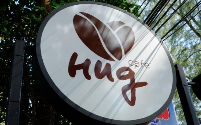 Hug Cafe