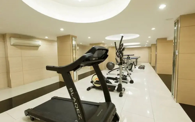 Golden Dragon Suvarnabhumi Hotel