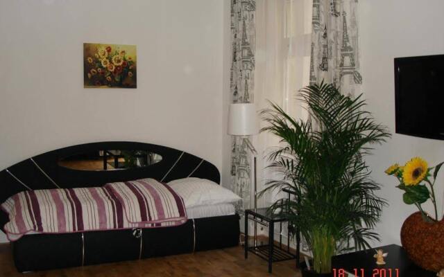 Picasso Apartments Prague
