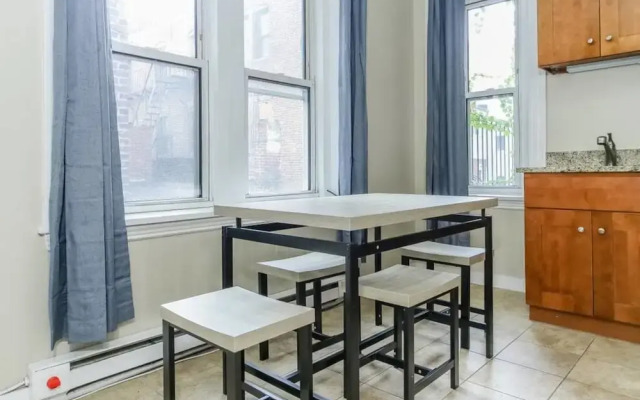 Classic 3br/1ba in Little Italy