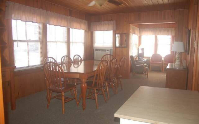 2035-1 Ellington, Downstairs