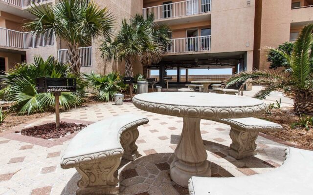 Islander 706 by RedAwning