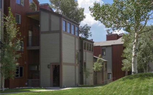 West Condominiums - W3531