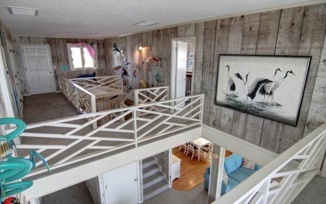 Carolina Moon 4 Bedroom Home by RedAwning