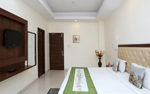 OYO Rooms Vikrant Khand