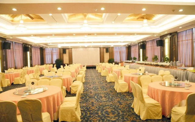Grand Soluxe Hotel