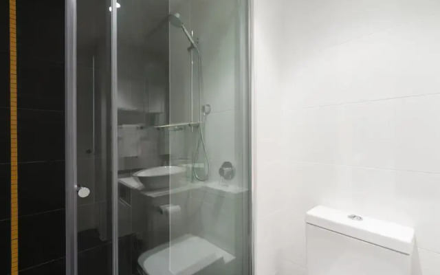 TherRich Walkerville apartment