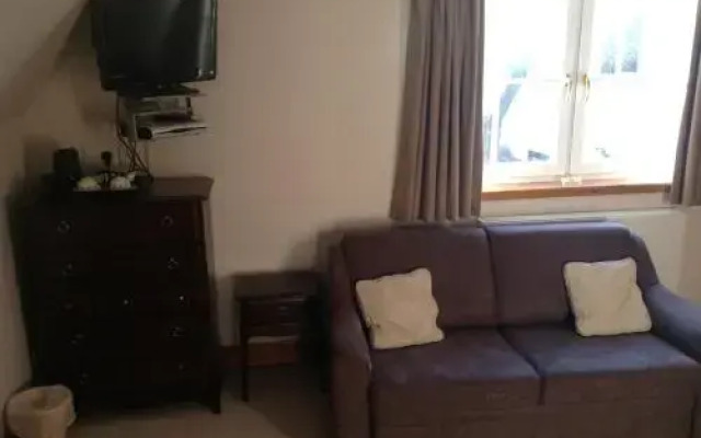 Ardbrae House