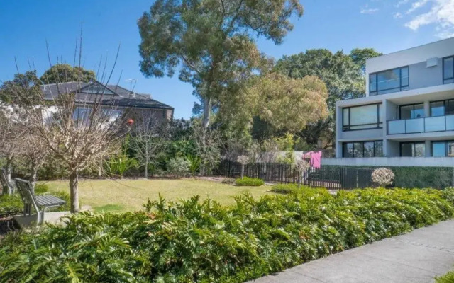 Spacious Apartment Close to Chatswood