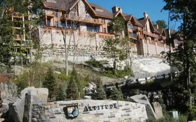 L'Altitude by Rendez-Vous Mont-Tremblant