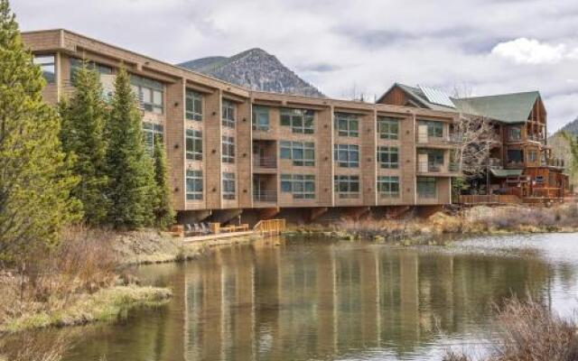 River Bank Lodge 2919