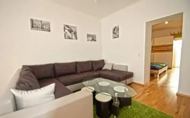 Apartsee