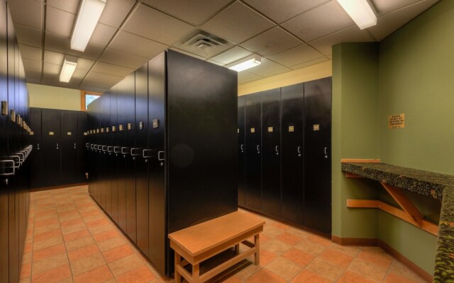 Expedition Station #8633 - 1 Br Condo