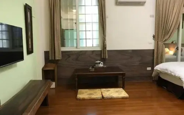 Lohas Hotel