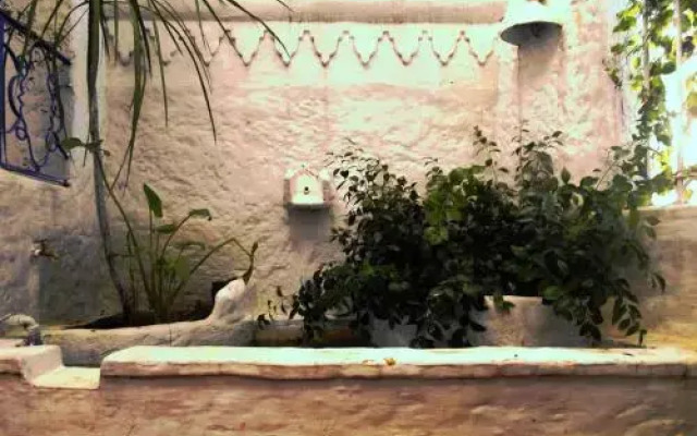 Patio De La Luna