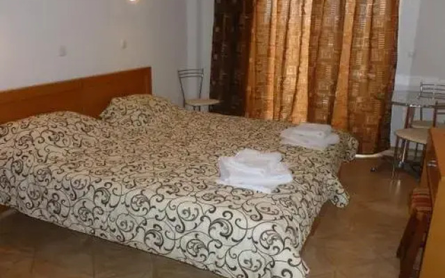 Villa Platanos