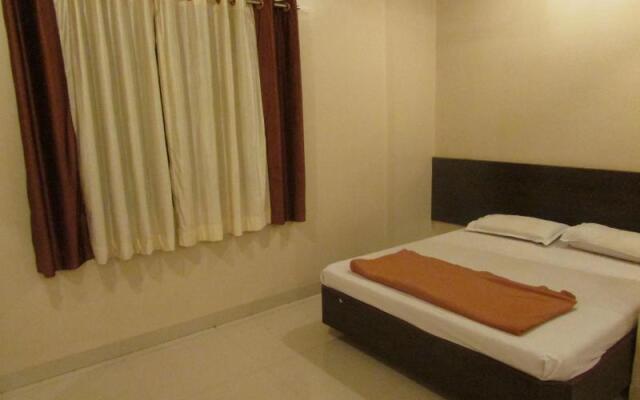 Hotel Sai Tirth