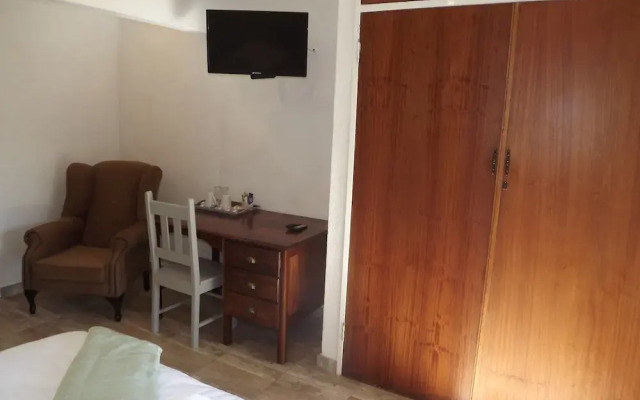 Guest House 4 U