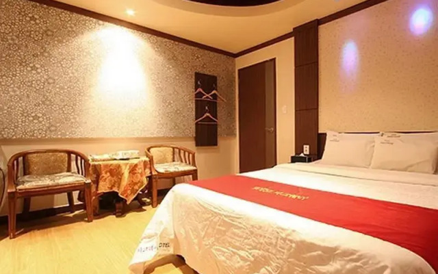 Hotel Parkway